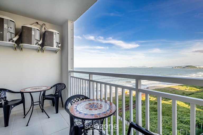 Apto c/ varanda a beira-mar - VAC0601