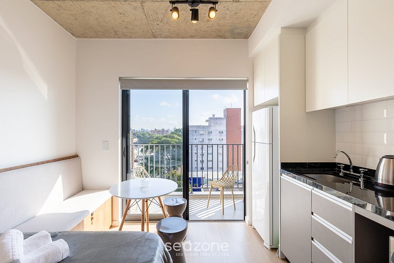 Estudio en Cond. c/ gim a 350m de la PUC EBI0603