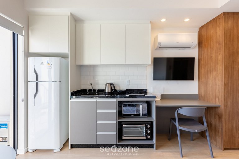 Studio c/ varanda e vista panorâmica - EBI0603