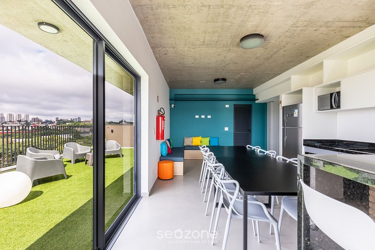 Studio moderno con balcón en Curitiba - EBI0304