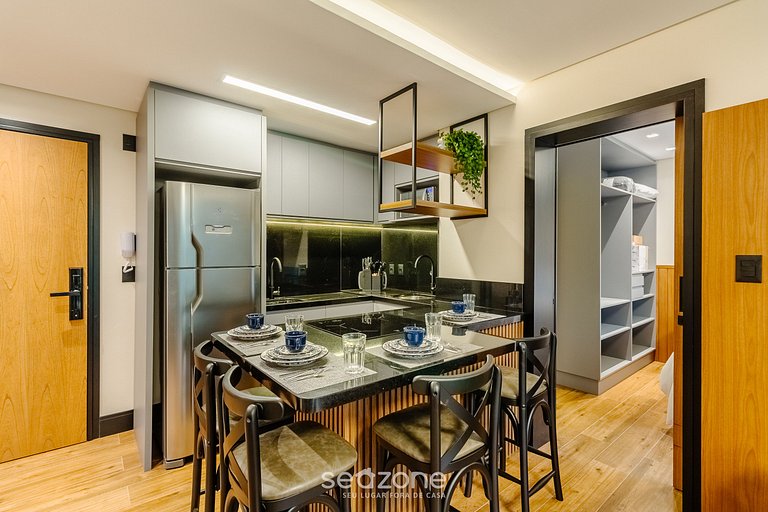 Apto sofisticado a pasos de la Rua Coberta DMS0104