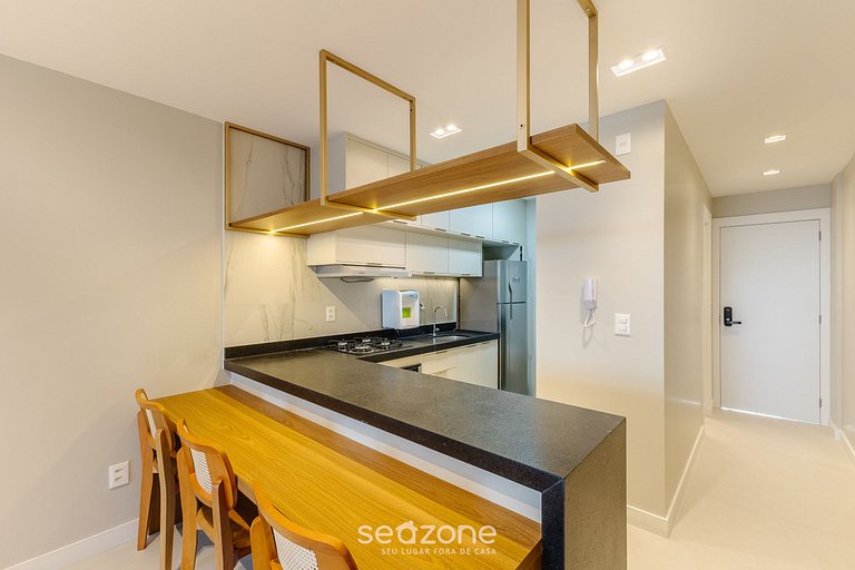 Ap en cond. con piscina y vista al mar PET0008