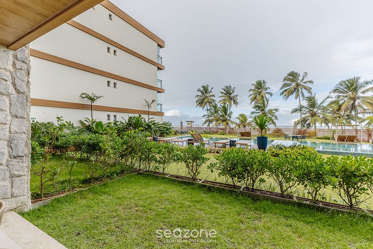 Ap en cond. con piscina y vista al mar PET0008