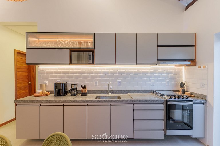 Casa perto da praia em cond. c/ piscina CDL0005