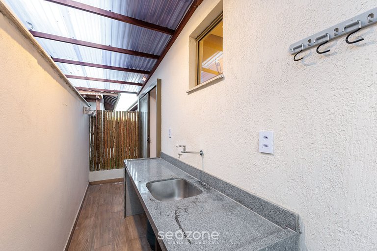 Casa perto da praia em cond. c/ piscina CDL0005