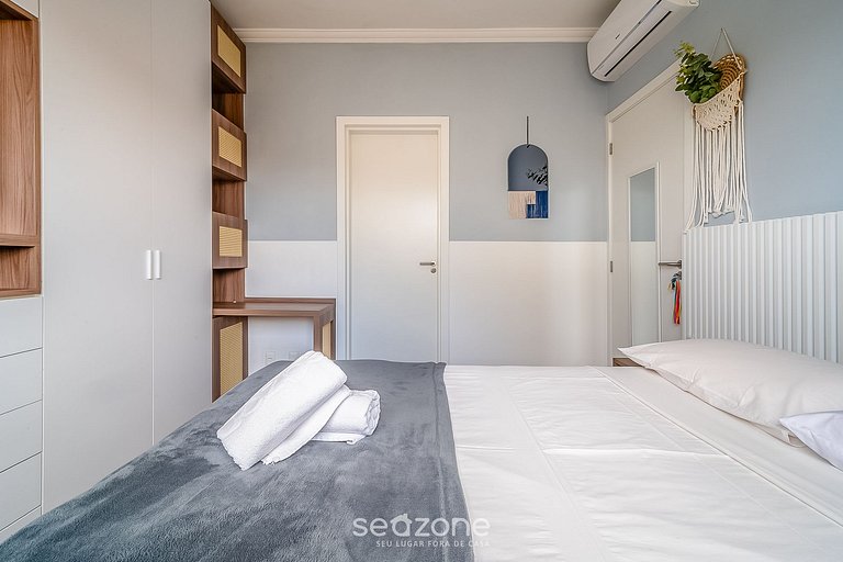 Apto c/ varanda gourmet a 800m da praia CBE0201