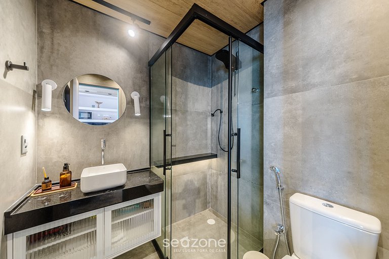 Estudio con Balcón y Vista Lateral al Mar NWT1218