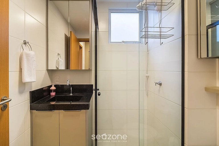 Apto vista mar en cond frente a la playa VAC0603