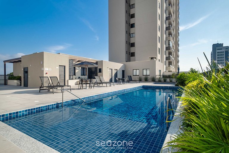 Estadia completa com piscina a 400m da Praia da Armação - SK