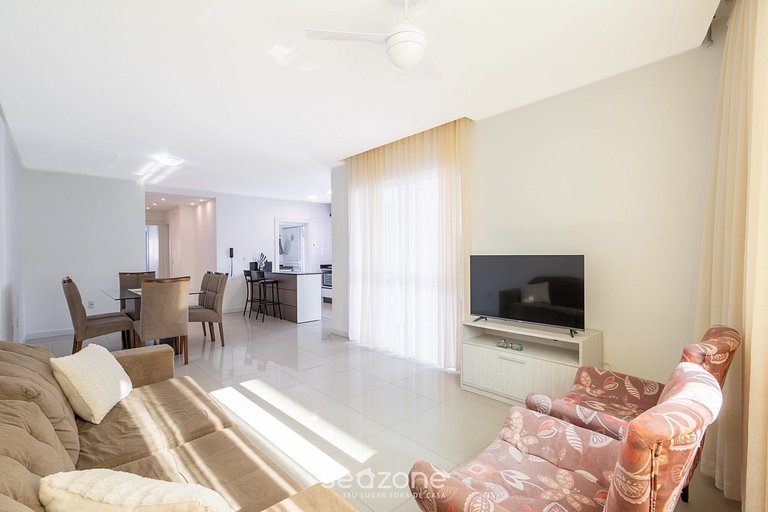 Apto 450m da praia c/ churrasq. e 3 suítes TAH0602