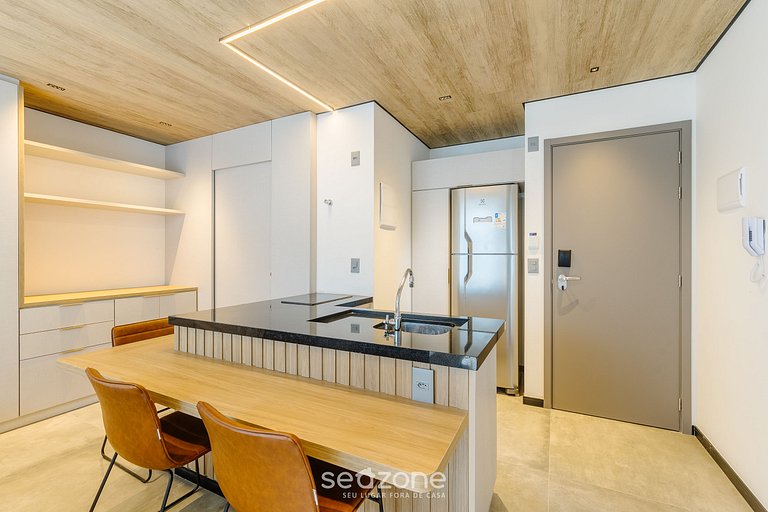 Hermoso estudio con vista lateral al mar NWT1307