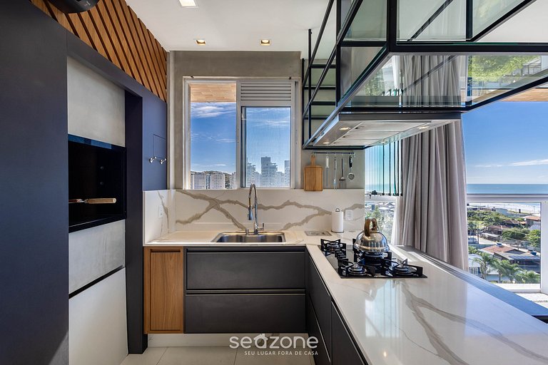 Apto c/ churrasqueira gourmet e vista mar EHI0802