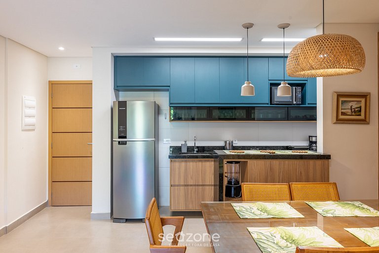 Apto c/ varanda gourmet a passos do Mar HRE0025