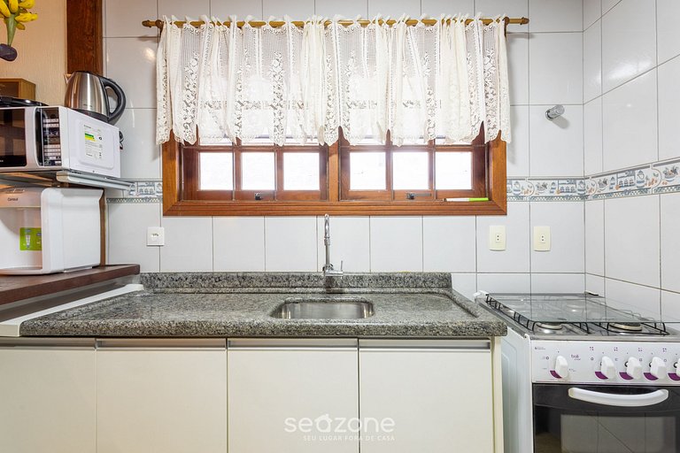 Casa encantadora c/ parrilla junto al mar MON0099