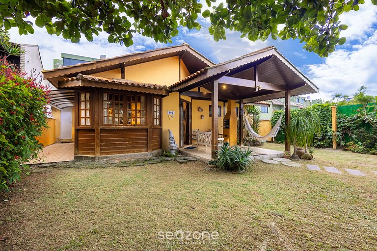 Casa encantadora c/ parrilla junto al mar MON0099