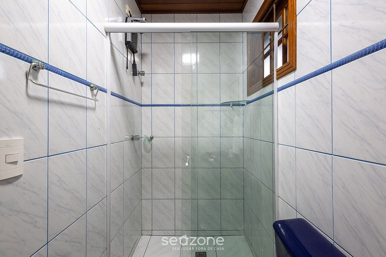 Casa charmosa c/ churrasq. ao lado do Mar MON0099