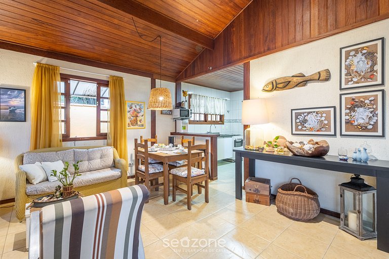 Casa encantadora c/ parrilla junto al mar MON0099