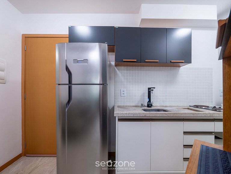 Apto c/ varanda e vista a 300m da Praia SOA0912