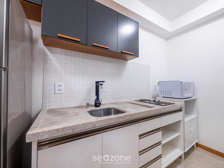 Apto c/ varanda e vista a 300m da Praia SOA0912