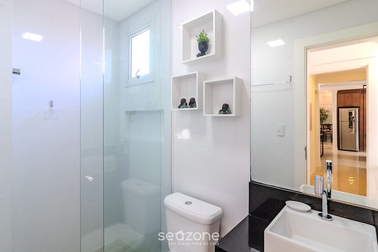 Apto con balcón y parrilla cerca del mar GRI1305