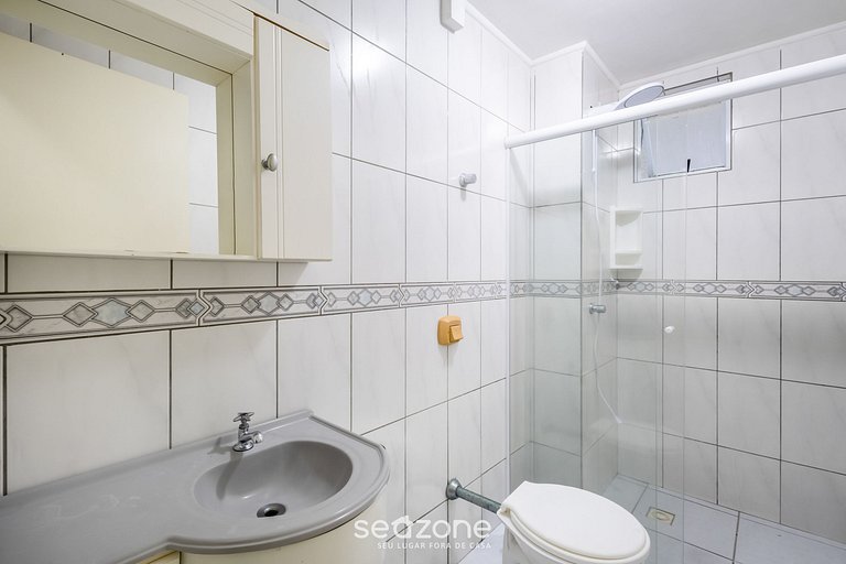 Apto c/churrasqueira a 86m da Praia - OBS0201