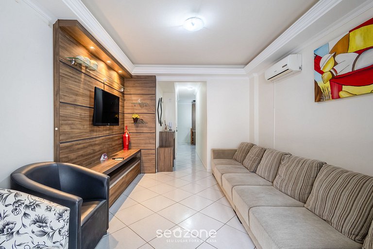 Apto c/ varanda a passos da Praia - OBS0201