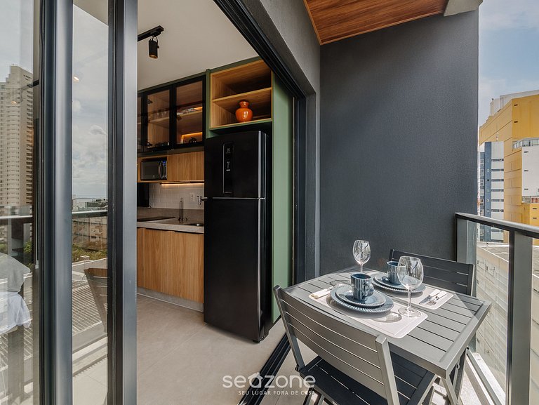 Estúdio em Cond. c/ Piscina LIV1104