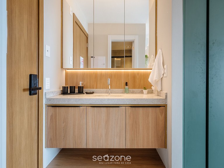 Conforto em Cond. c/ Piscina LIV1104