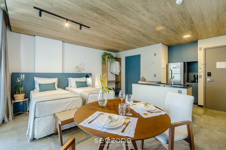 Estudio c/ Balcón y Vista Lateral al Mar | NWT0705