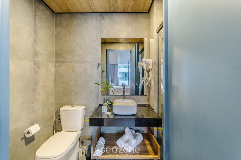 Estúdio c/ Varanda e Vista Lateral Mar | NWT0705