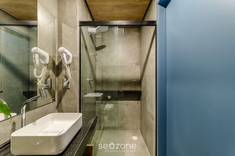 Estúdio c/ Varanda e Vista Lateral Mar | NWT0705