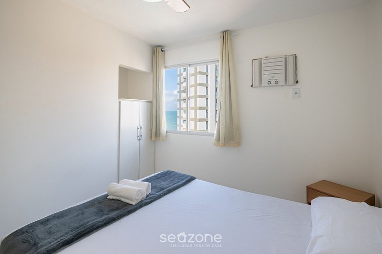 Apto com varanda e vista incrível do mar - STP0903