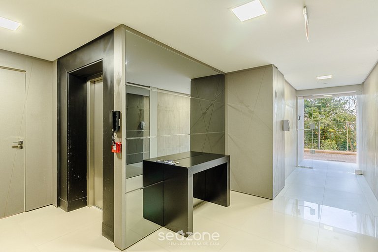 Apto c/ Churrasq. 3Qts 700m do Lago Negro ALT0402