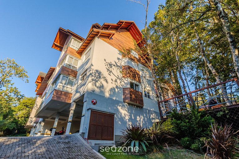 Apto c/ Churrasq. 3Qts 700m do Lago Negro ALT0402