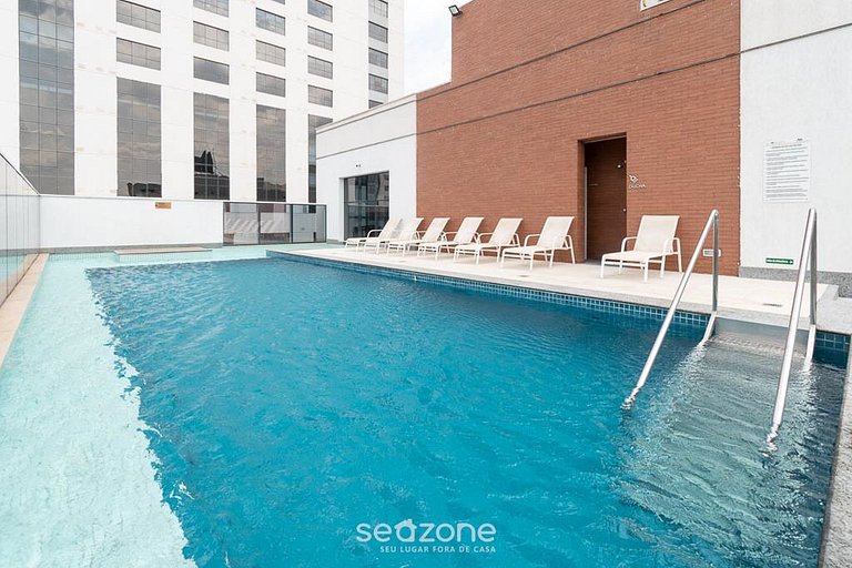 Apto em Cond. c/ Piscina no Jardim Goiás MBCB0801