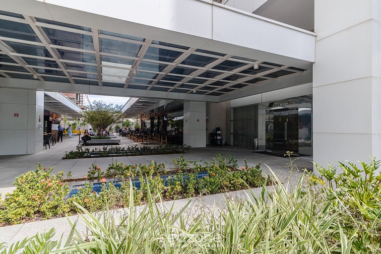 Estudio en cond. con gym y piscina - MBCA0302