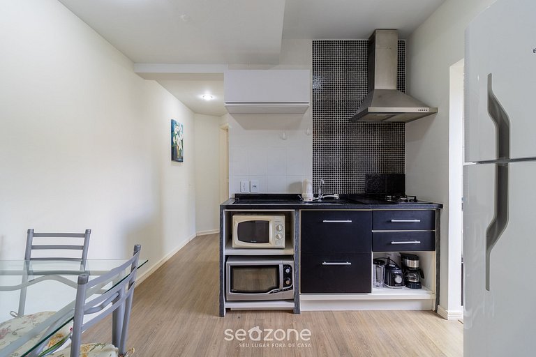 Apto completo a 700m da Praia dos Ingleses MAB0203