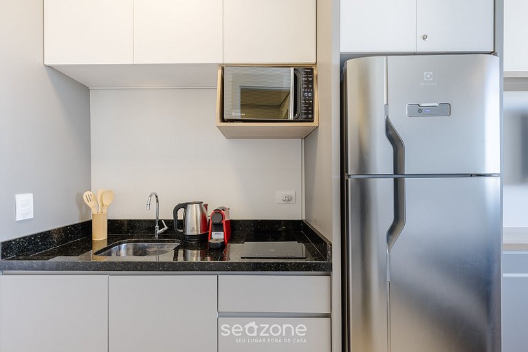 Hospede-se c/ academia e piscina no Centro ECL1902