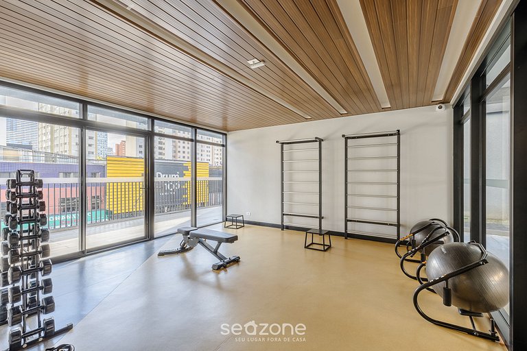 Estadia confortável e completa no Centro de Curitiba - ECL