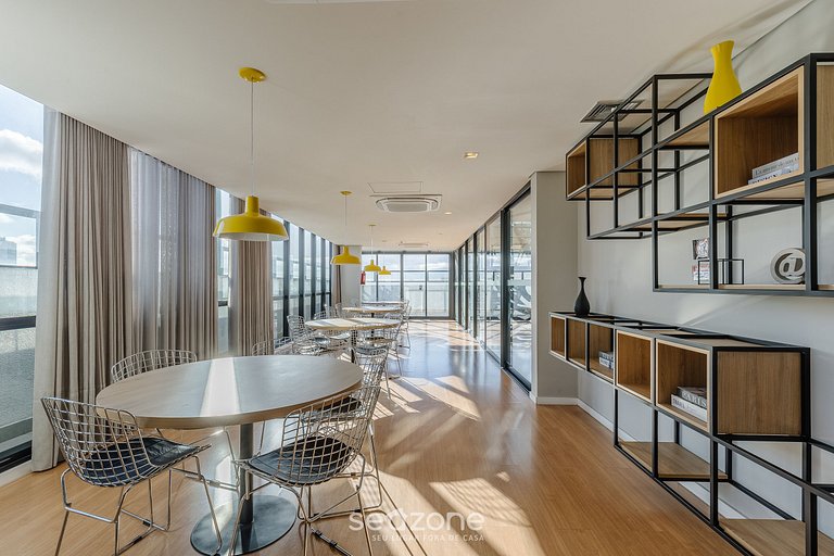 Estancia cómoda y completa en el centro de Curitiba - ECL