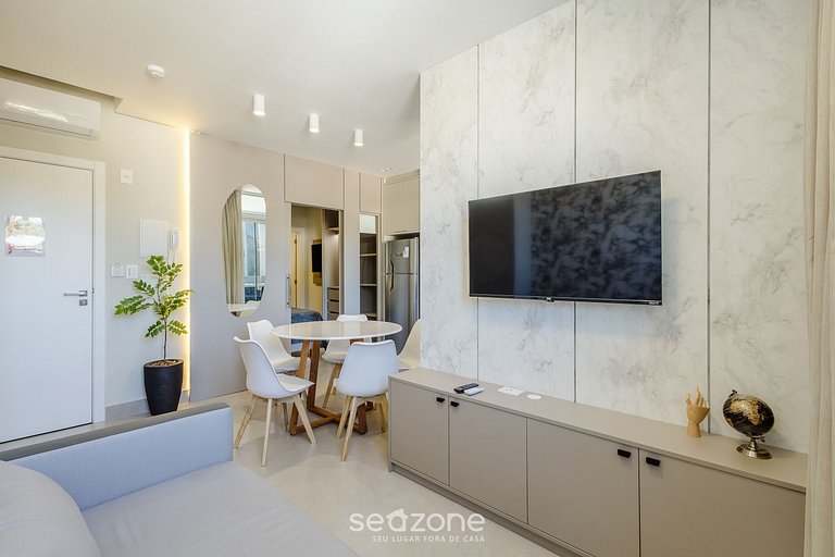 1Q 500m Praia do Ribeiro c/ varanda ELF0609