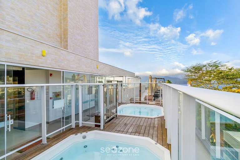 Studio chamoso na praia de Bombinhas VEC112