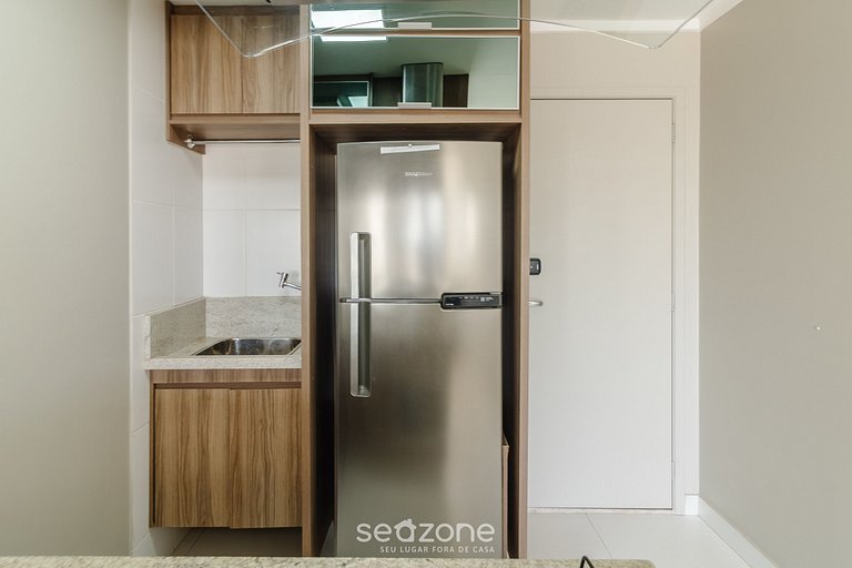 Studio c/ varanda em cond. c/ piscina - WBU2615