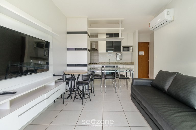 Apto 2Q em Prédio c/ Piscina prox. centro ACM0865