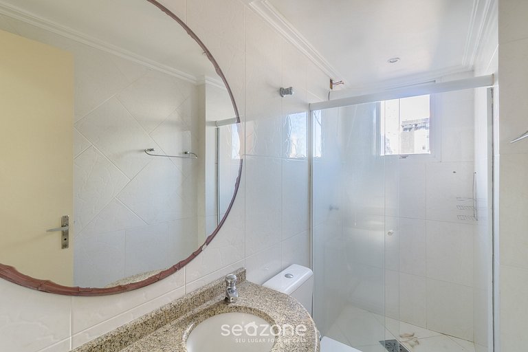 Apto c/ varanda a 100m da praia central - VTR0033