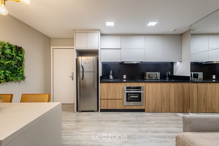 Depto c/ piscina y gym 350m Meia Praia IFT0808