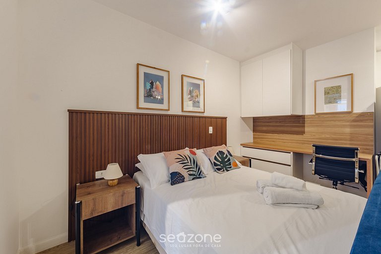 Apto c/ varanda a 750m do B. do Batman PDM0208