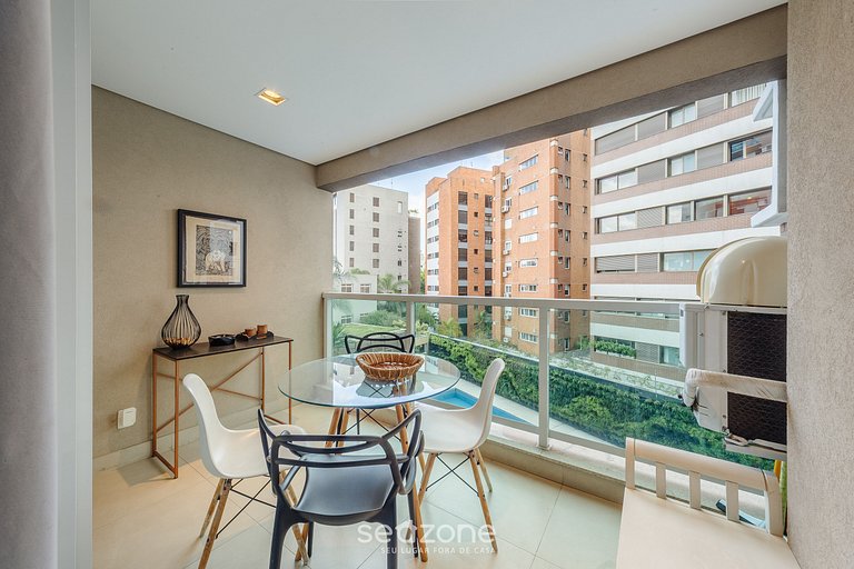 Apto c/ varanda a 750m do B. do Batman PDM0208