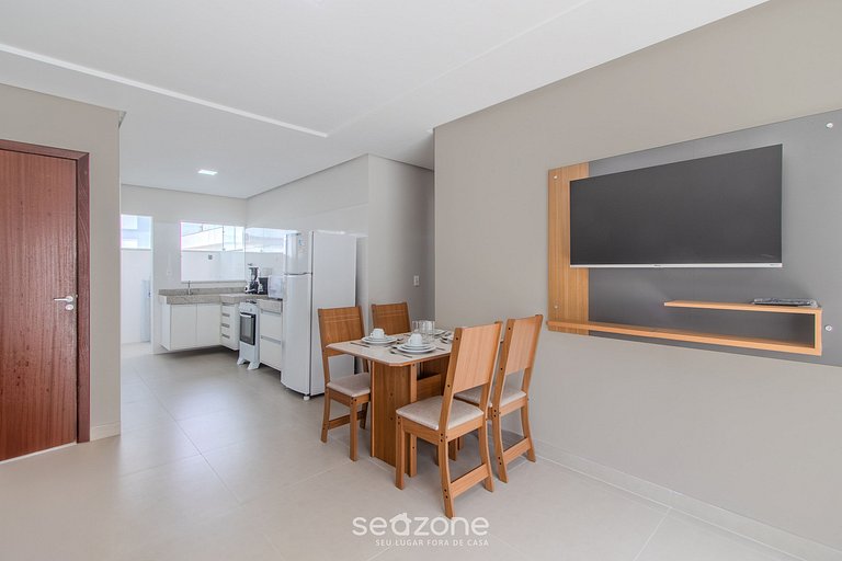 Apartamento c/ Piscina e Churrasqueira RFM0001