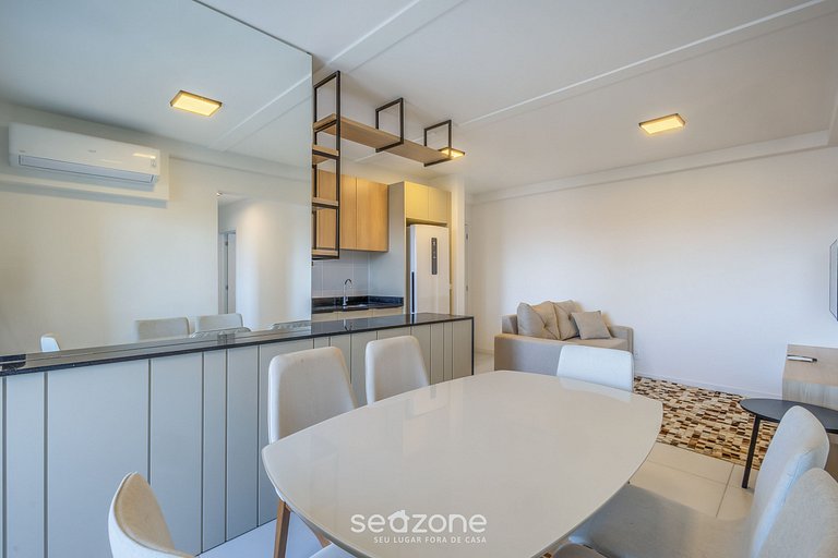 Apto con terraza a pasos del mar | SKL0507